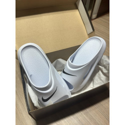 Chinelo Nike branco