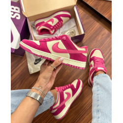 Dunk pink