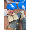 Adidas Superstar off e dourado
