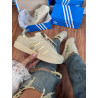 Adidas Superstar off e dourado