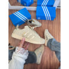 Adidas Superstar off e dourado