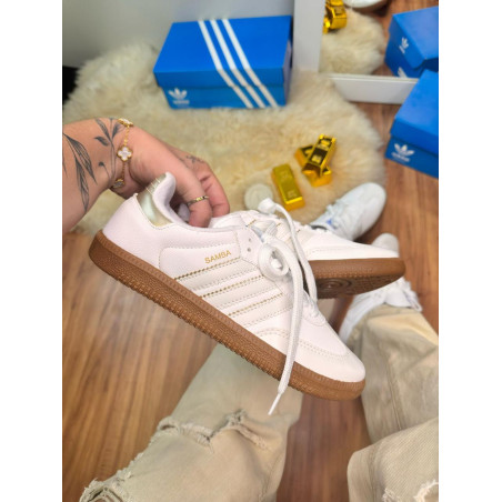 Adidas Samba branco e dourado
