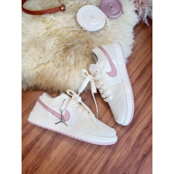 Nike JORDAN low off rosa