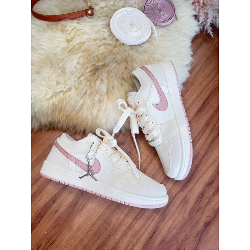 Nike JORDAN low off rosa