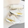 New balance FUEL branco e dourado