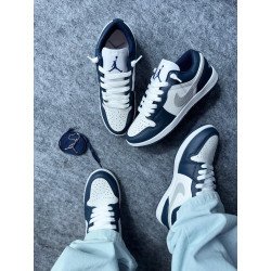 Jordan low  Marinho bco cinza