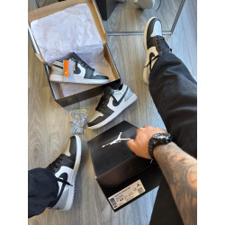 Nike air Jordan cinza preto