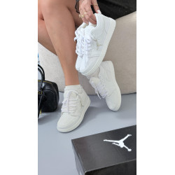Jordan low branquinho