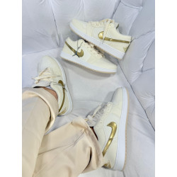 Air Jordan low mid 23 manteiga/ dourado