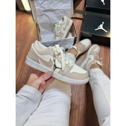 Jordan Low bege
