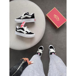 Vans KNU modelo plataforma