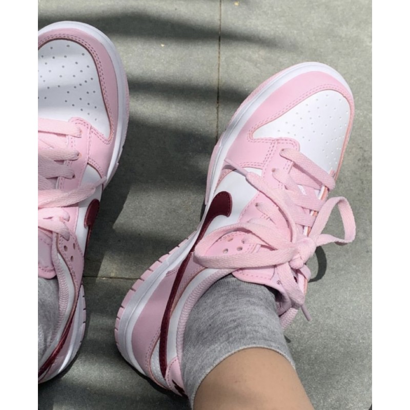 Nike Dunk pink