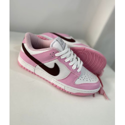 Nike Dunk pink